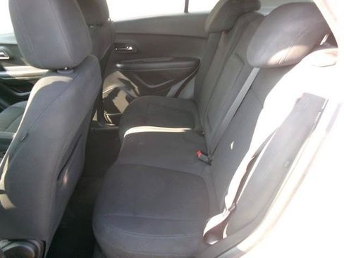 Used 2016 Chevrolet Trax LS FWD image 19
