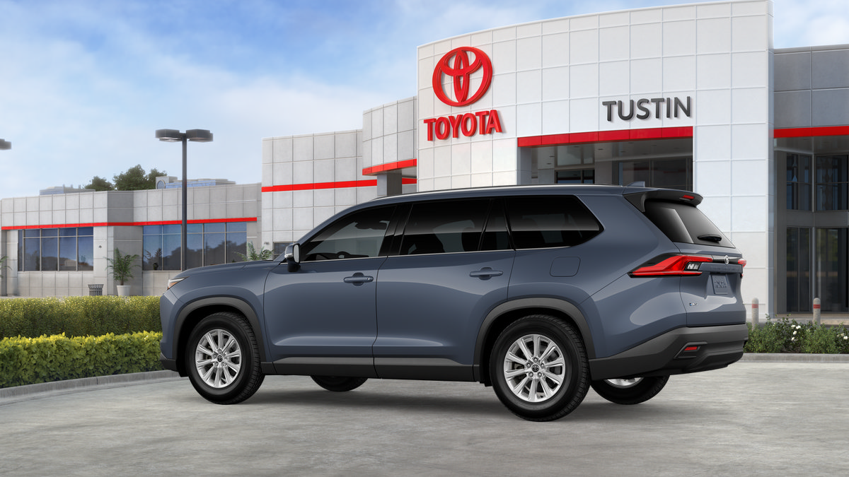 New 2026 Toyota Grand Highlander XLE FWD image 7