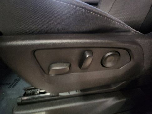 Certified 2023 Chevrolet Silverado 1500 LT w/ Z71 Off-Road Package image 13