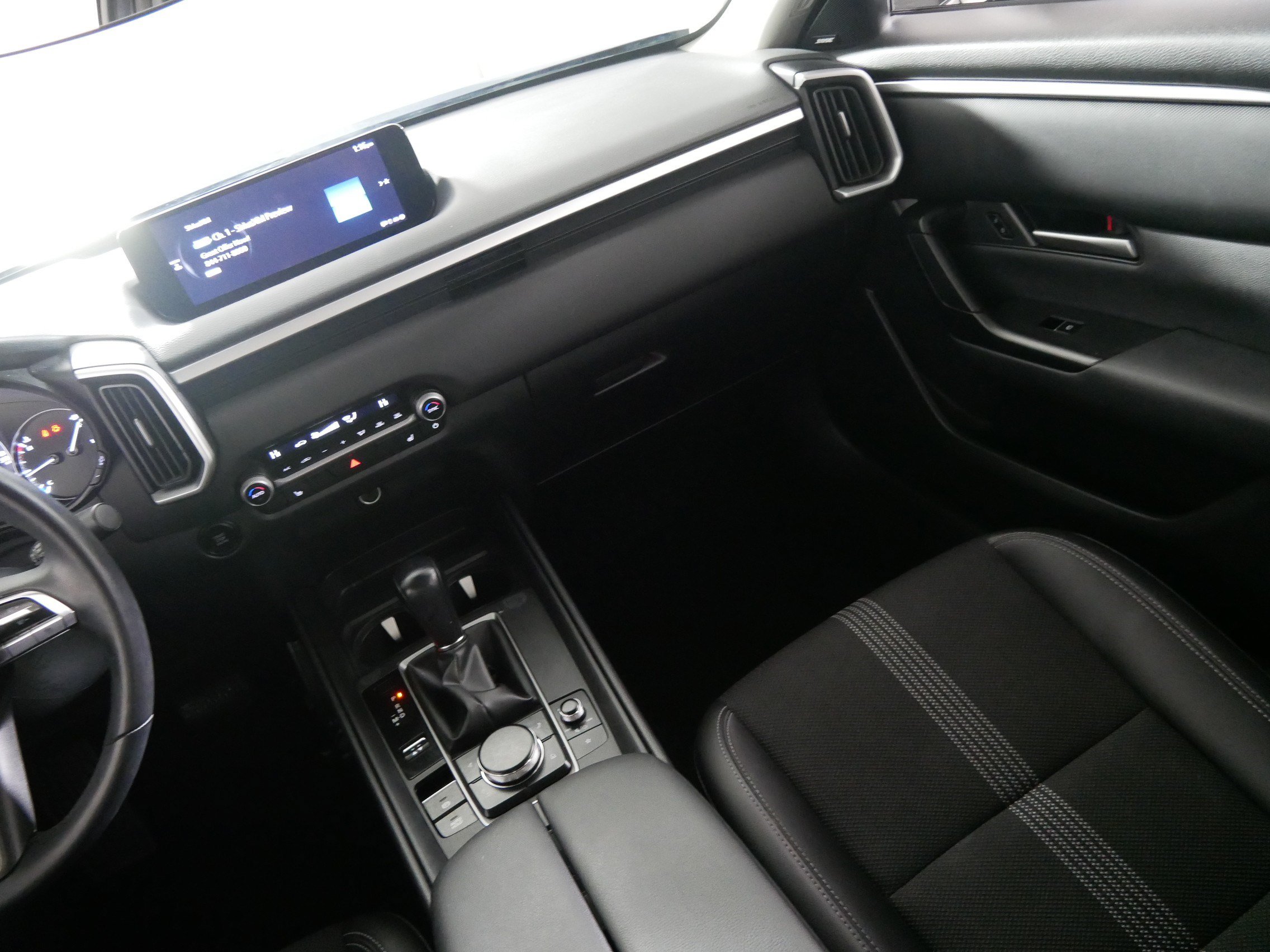 Used 2025 MAZDA CX-50 AWD 2.5 S w/ Premium Package image 11