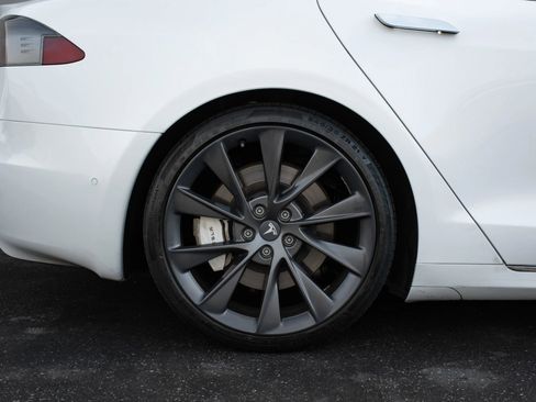 Used 2020 Tesla Model S Long Range image 34