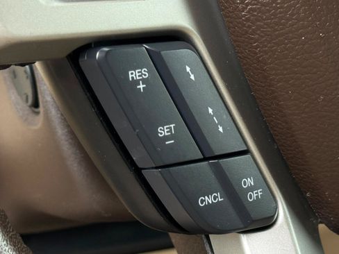 Used 2018 Ford F150 Lariat w/ Equipment Group 502A Luxury AWD/4WD image 13