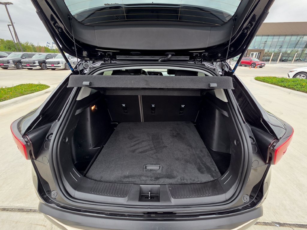 Used 2025 Chevrolet Trax ACTIV w/ Sunroof Package FWD image 26