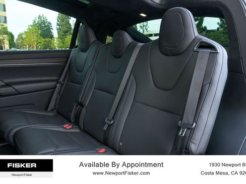 Used 2024 Tesla Model X image 17