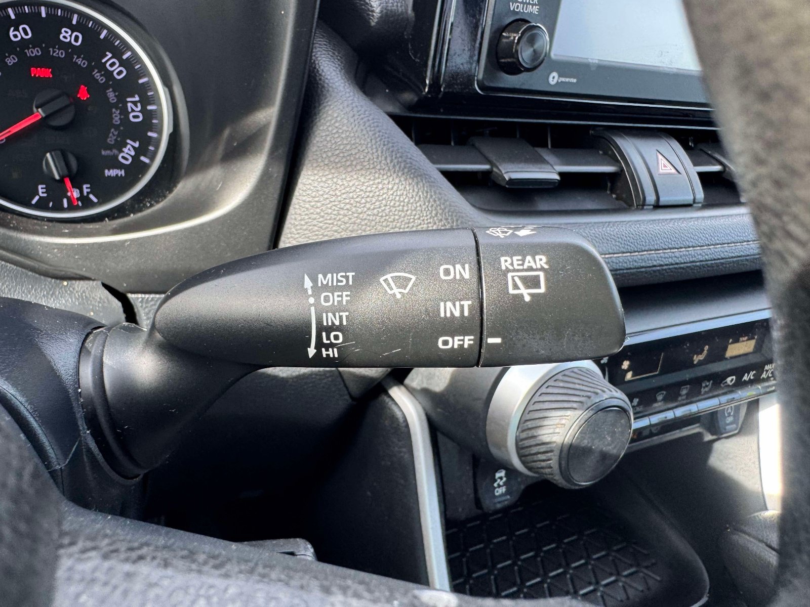 Used 2020 Toyota RAV4 LE w/ All Weather Liner Package AWD/4WD image 39