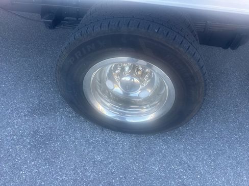 Used 2015 Ford E-350 and Econoline 350 Super Duty image 8