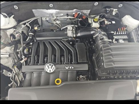 Used 2021 Volkswagen Atlas SEL w/ MDO Package (Bench Seat) image 24