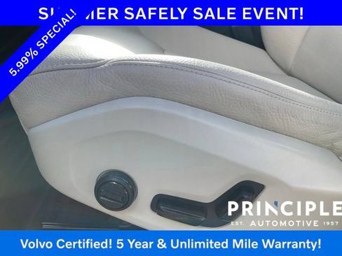 Certified 2024 Volvo XC60 B5 Core AWD/4WD image 17