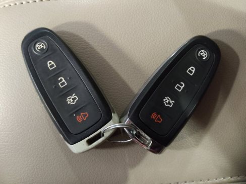 Used 2014 Ford Escape Titanium FWD image 32