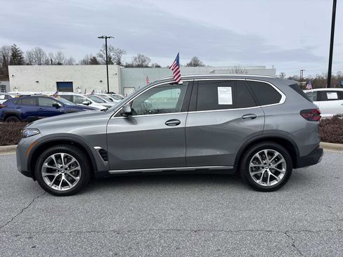 Used 2024 BMW X5 xDrive40i w/ Premium Package AWD/4WD image 5