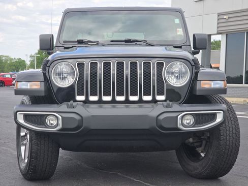 Used 2021 Jeep Wrangler Unlimited Sahara w/ Uconnect 4C Nav & Sound Group AWD/4WD image 9