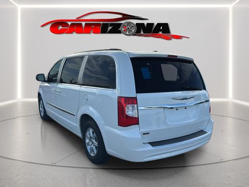 Used 2012 Chrysler Town & Country Touring w/ Entertainment Group #1 FWD image 8
