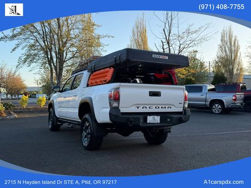 Used 2022 Toyota Tacoma TRD Off-Road AWD/4WD image 6