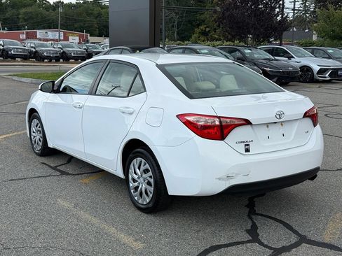 Used 2017 Toyota Corolla LE w/ Carpet Mat Package (TMS) FWD image 3