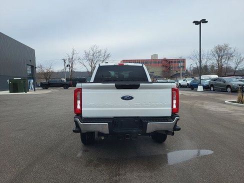 Used 2024 Ford F250 XLT image 4