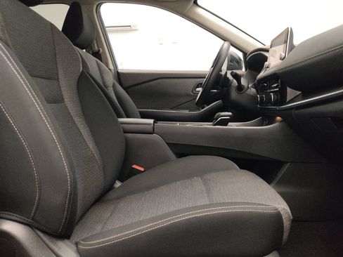 Used 2021 Nissan Rogue SV FWD image 21