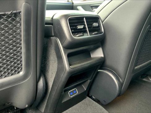 New 2025 Mercedes-Benz GLE 450e GLE 450e image 11