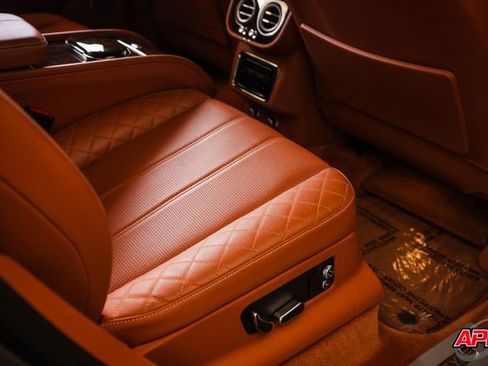 Used 2017 Bentley Bentayga image 83