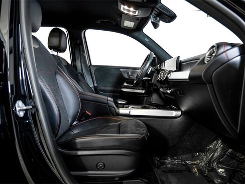 Used 2023 Mercedes-Benz EQB 300 4MATIC image 35