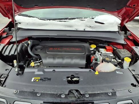 Certified 2022 Jeep Compass Limited w/ (RED) Package image 18