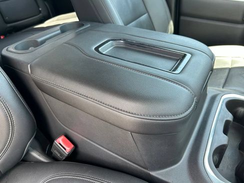 Used 2021 GMC Sierra 1500 SLT w/ SLT Premium Package RWD image 37