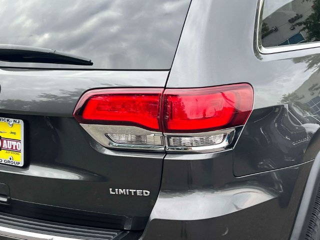Used 2021 Jeep Grand Cherokee Limited AWD/4WD image 10