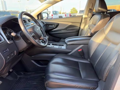Used 2023 Nissan Murano SV AWD/4WD image 12