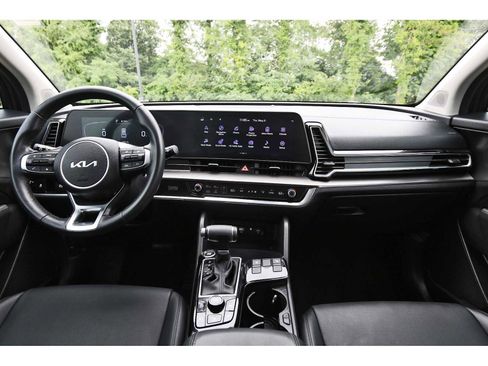 Used 2023 Kia Sportage EX FWD image 7