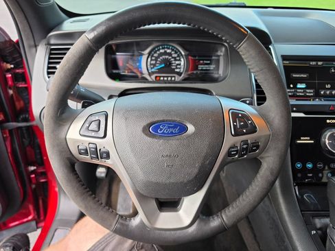 Used 2013 Ford Taurus SHO AWD/4WD image 24