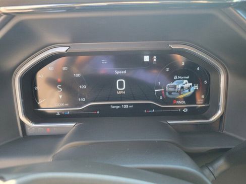 Used 2024 GMC Sierra 2500 AT4 w/ Technology Package image 19