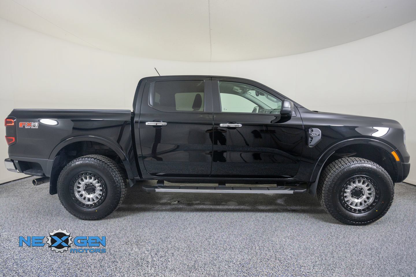 Used 2024 Ford Ranger XLT w/ FX4 Off-Road Package AWD/4WD image 37