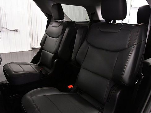 New 2026 Ford Explorer Active w/ Active Comfort Package AWD/4WD image 30