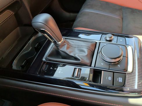 Used 2025 MAZDA CX-30 Carbon image 18