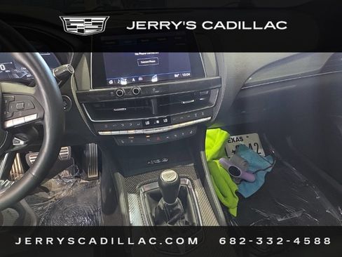 Used 2024 Cadillac CT5 V Blackwing w/ Carbon Fiber Package 2 RWD image 12