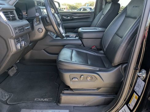 Used 2023 GMC Yukon Denali AWD/4WD image 14