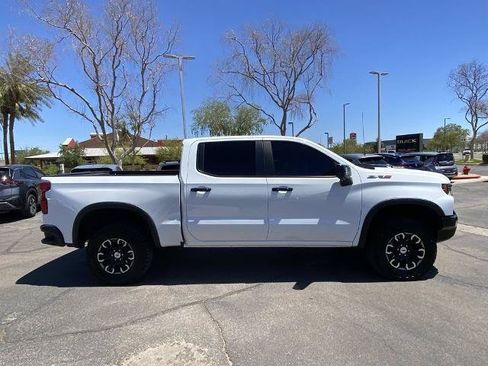 Used 2025 Chevrolet Silverado 1500 ZR2 w/ Technology Package AWD/4WD image 2