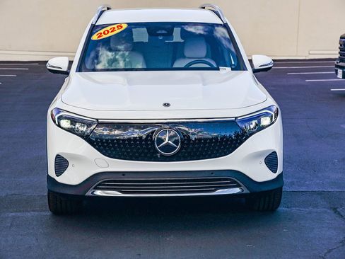 Used 2025 Mercedes-Benz EQB 250+ image 2