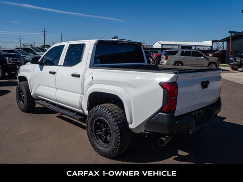 Used 2025 Toyota Tacoma SR image 6