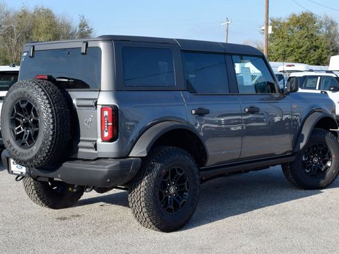 New 2026 Ford Bronco Badlands image 6