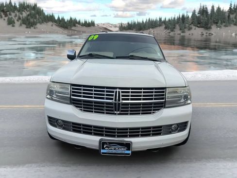 Used 2008 Lincoln Navigator 4WD image 8