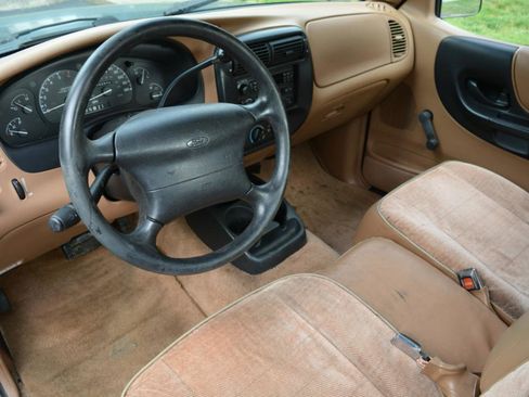 Used 1995 Ford Ranger XL RWD image 11