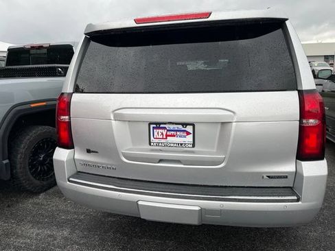 Used 2018 Chevrolet Suburban Premier AWD/4WD image 4