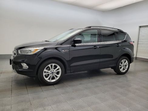 Used 2017 Ford Escape SE w/ SE Leather Comfort Package image 2