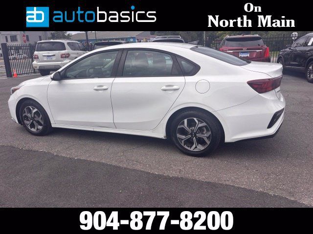 Used 2020 Kia Forte LXS FWD image 4