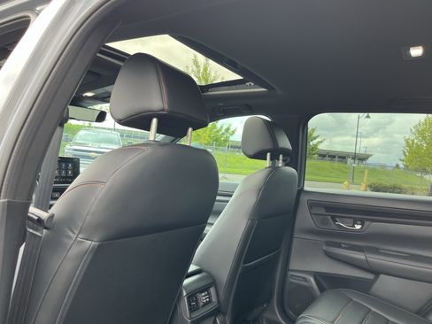 Used 2025 Honda CR-V Sport-L image 15