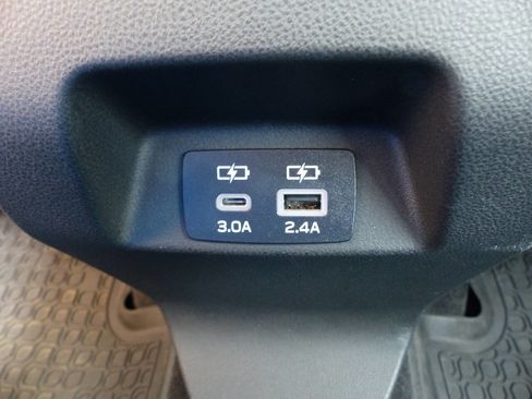 Used 2024 Subaru Crosstrek 2.5i Limited AWD/4WD image 47