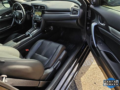 Used 2020 Honda Civic Touring image 8