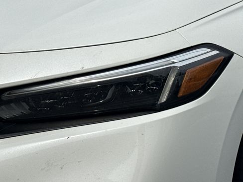 Used 2023 Honda Civic Touring image 6