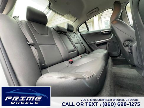 Used 2015 Volvo S60 T5 Premier Plus image 15