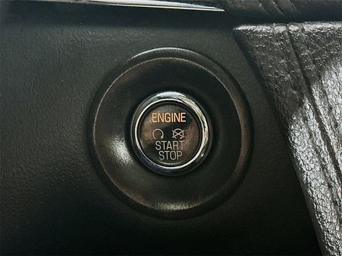 Used 2015 Lincoln MKT EcoBoost w/ Equipment Group 201A image 28